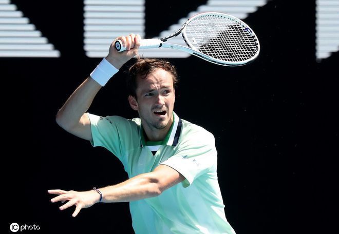 了来之不易 了来之不易