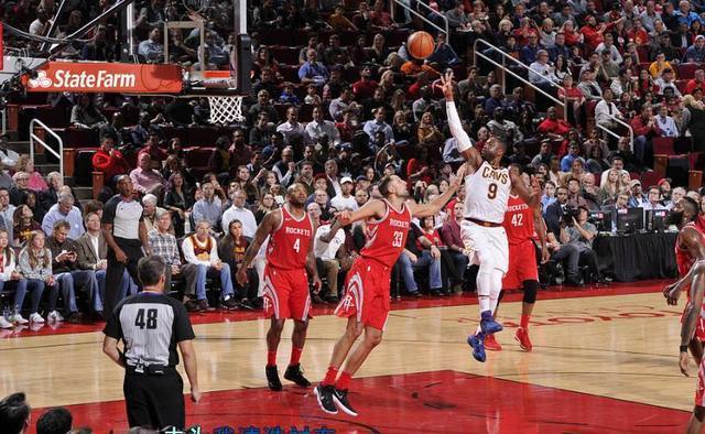 球和12次 球和12次